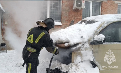 Во Владимире пожарные тушили загоревшийся автобус